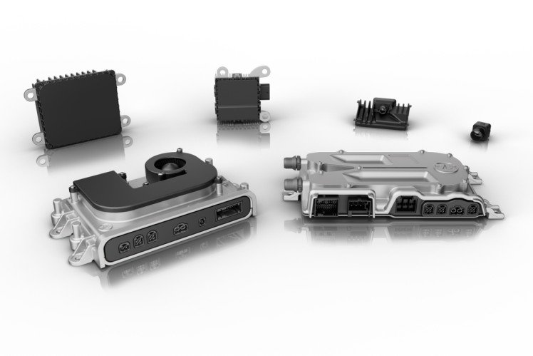 ZF FORCIERT SICHERE UND AUTOMATISIERTE FAHRINTELLIGENZ DURCH SENSORIK UND SYSTEMKOMPETENZ